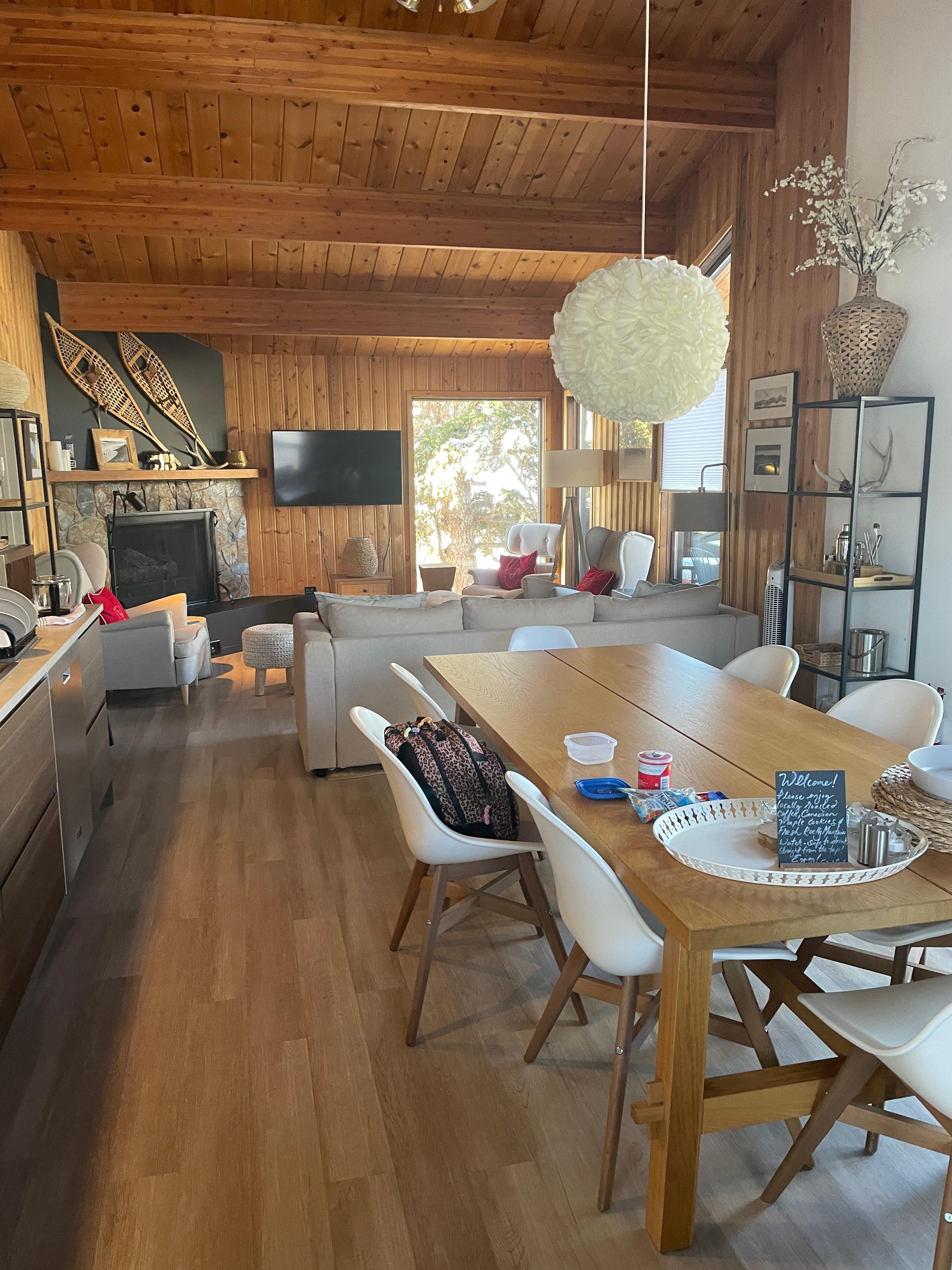 The main living space.  So much room for use to hang out, have a meal and reminisce about our daily adventures.