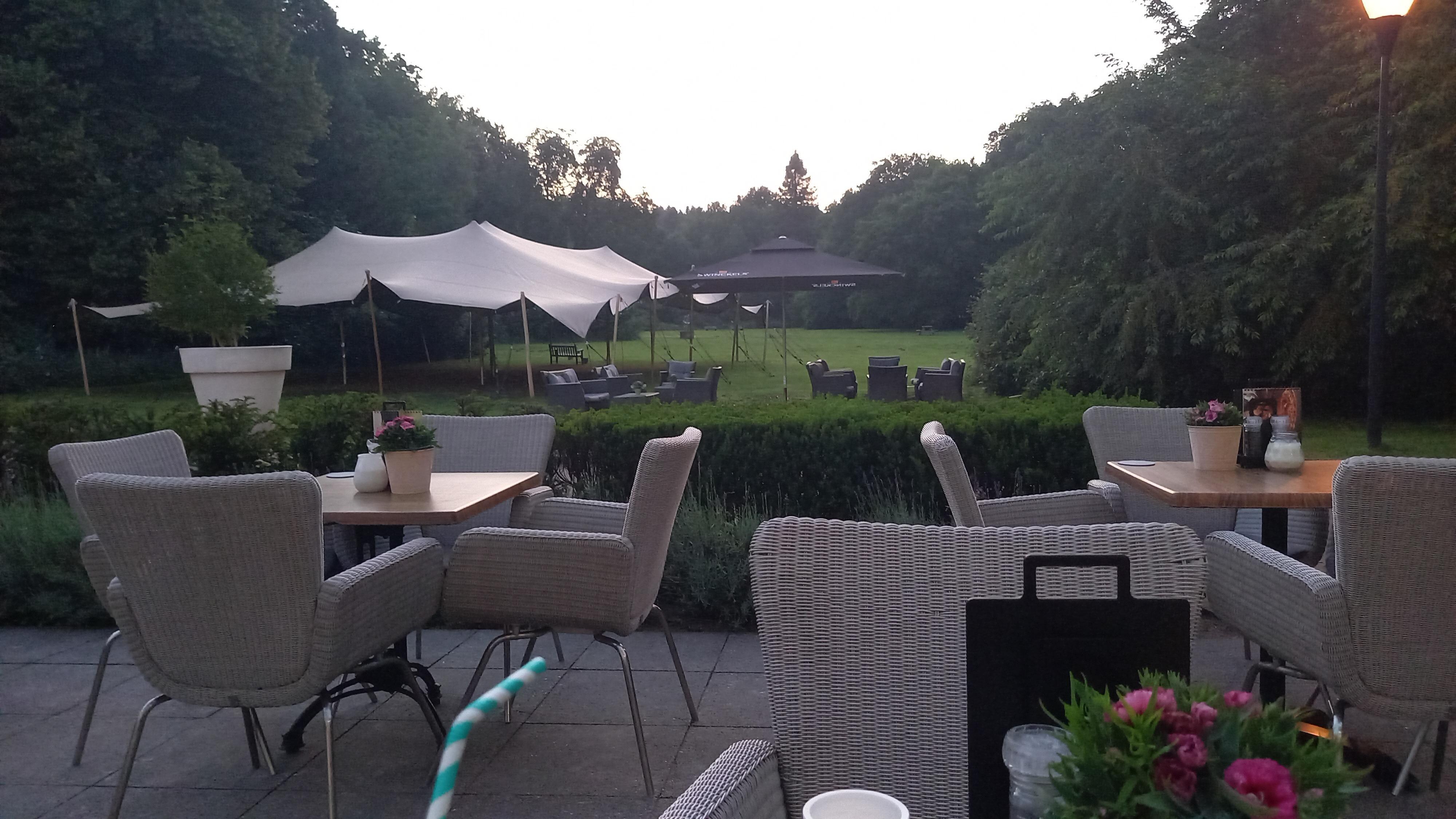 Terras en tuin