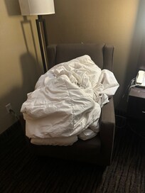 I went to front desk to get Al the sheets and made a vet set my self.