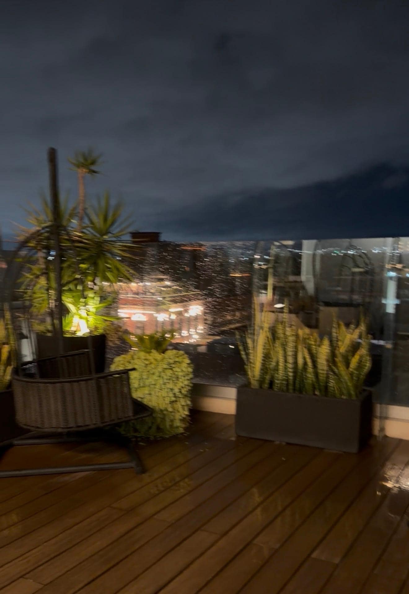 Foto de su terraza con alberca