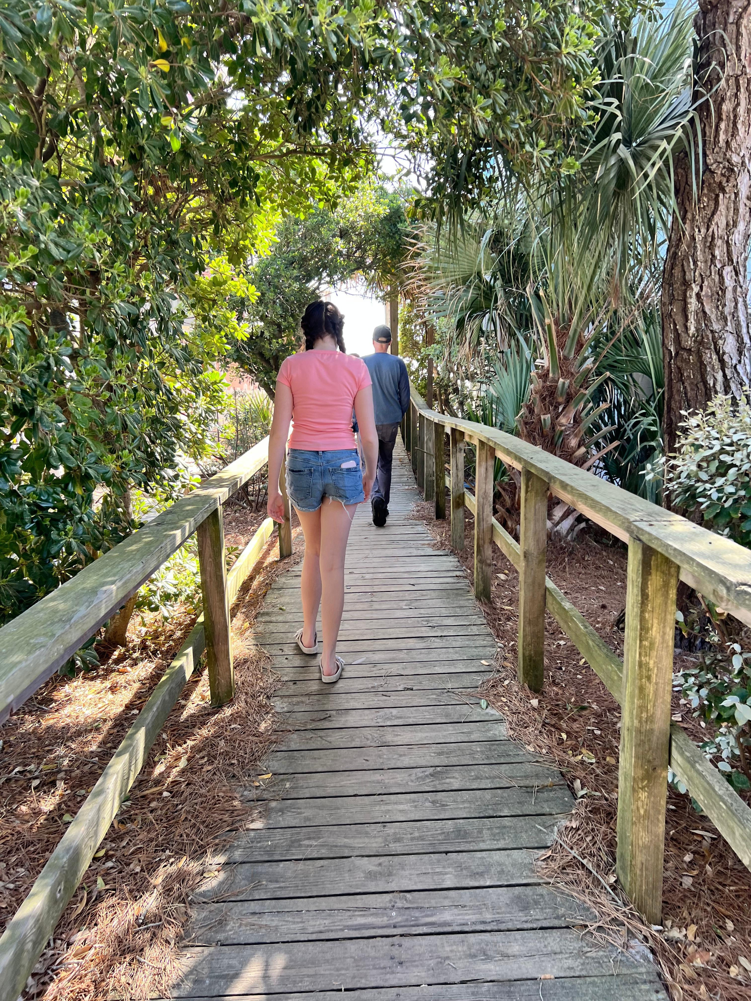 Short walk to the beach!