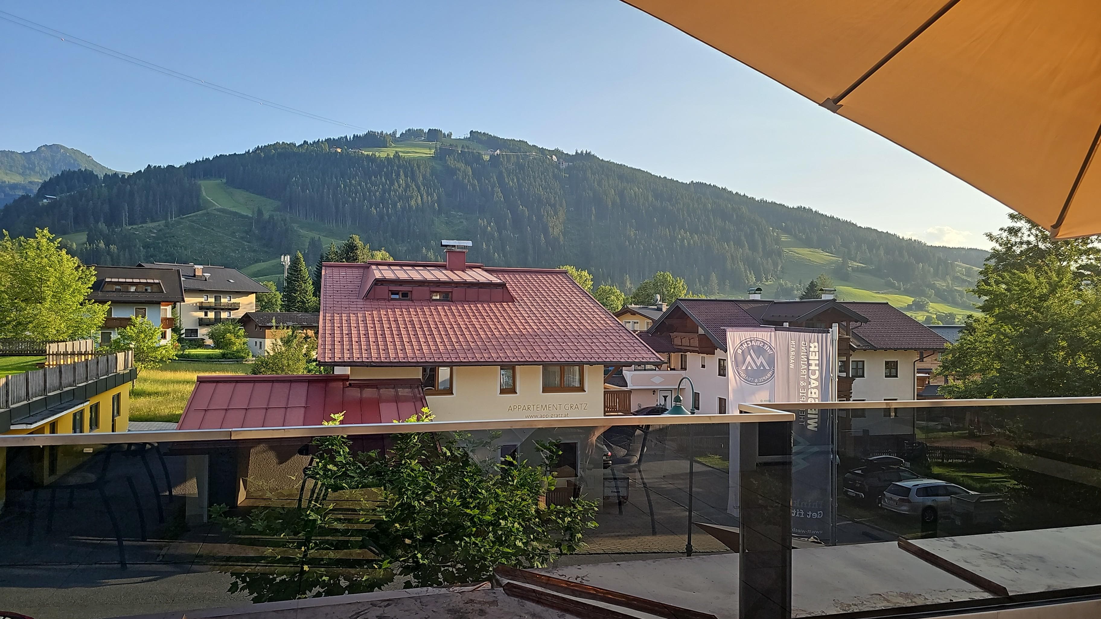 Dachterrasse für Frühstück und Abendessen