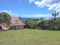 Vue de la mer, le Margousier.