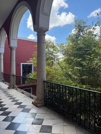 Second floor hall/balcony