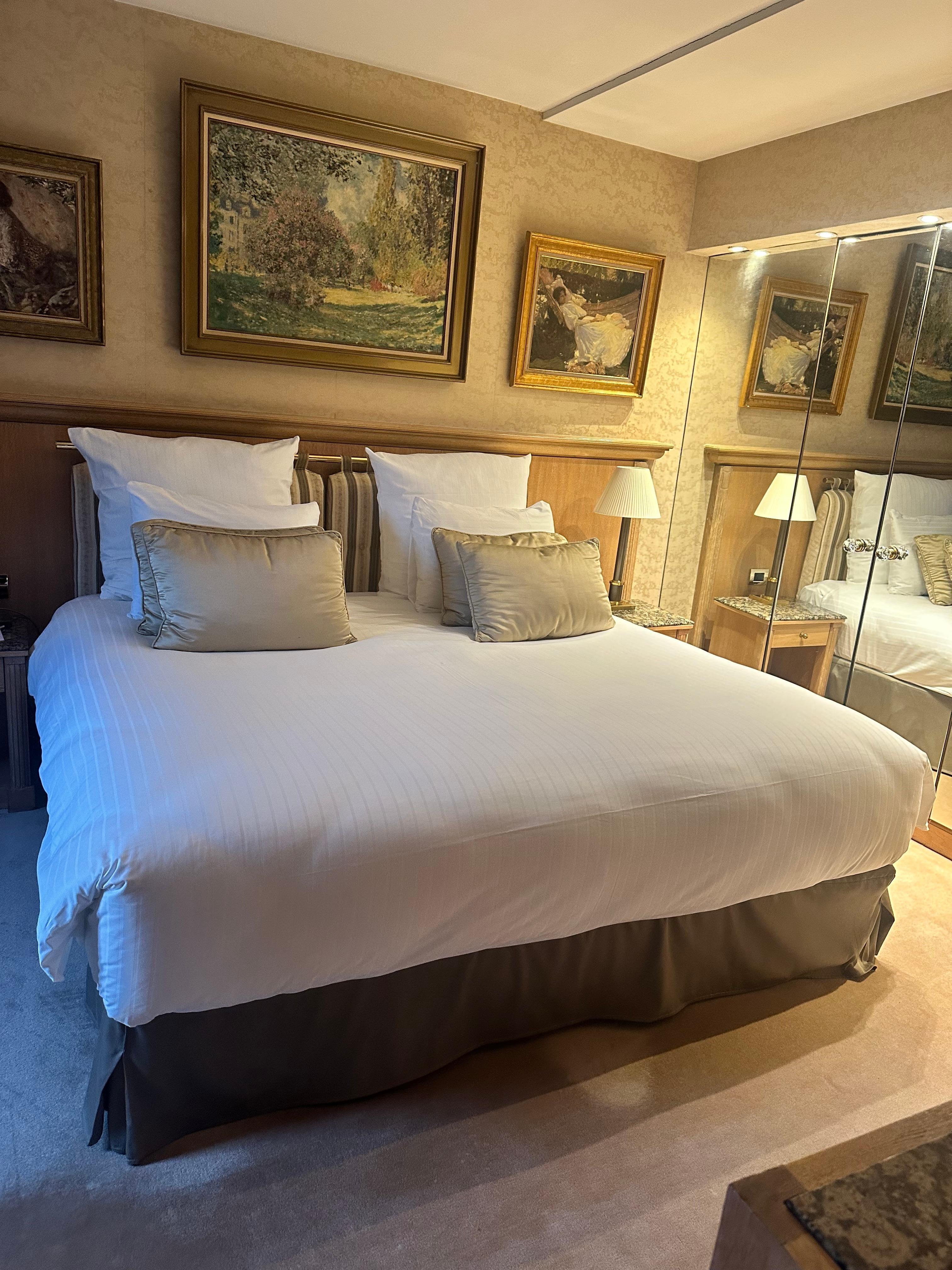 Suite Royale Room