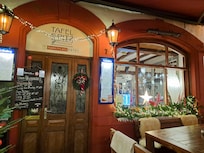 Front of the restaurant/hotel