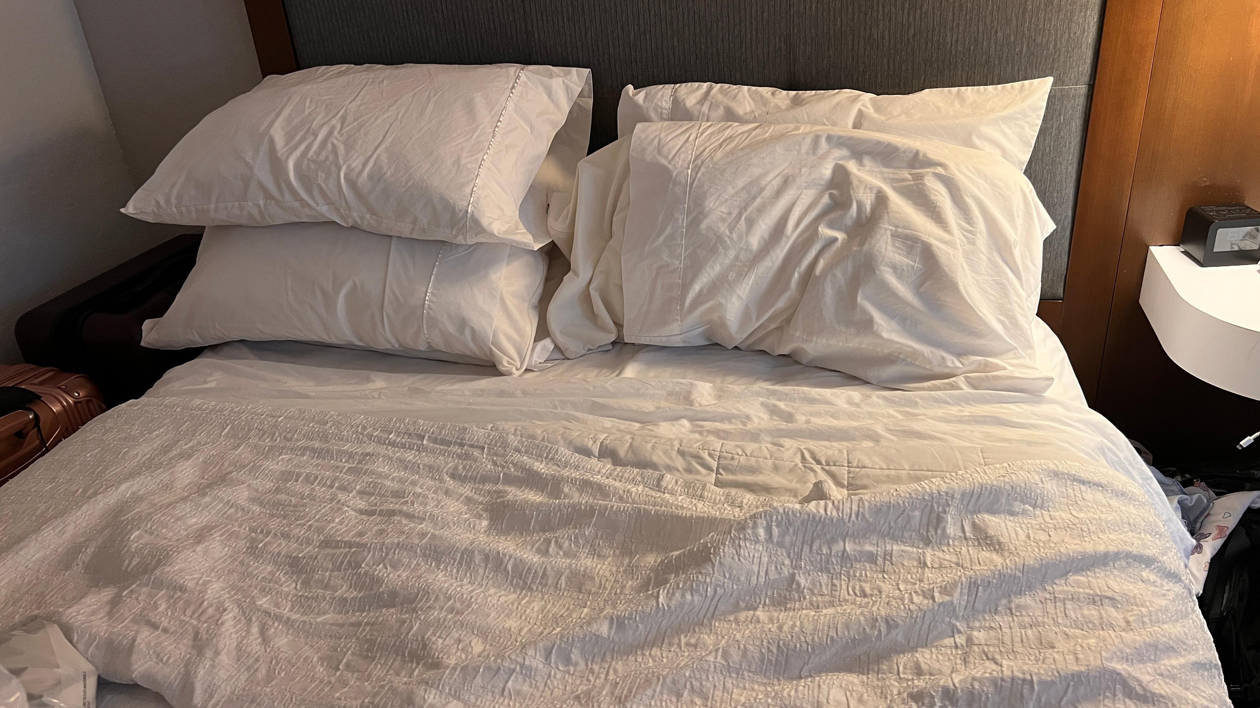 Essa foi a “arrumação “ do quarto . 