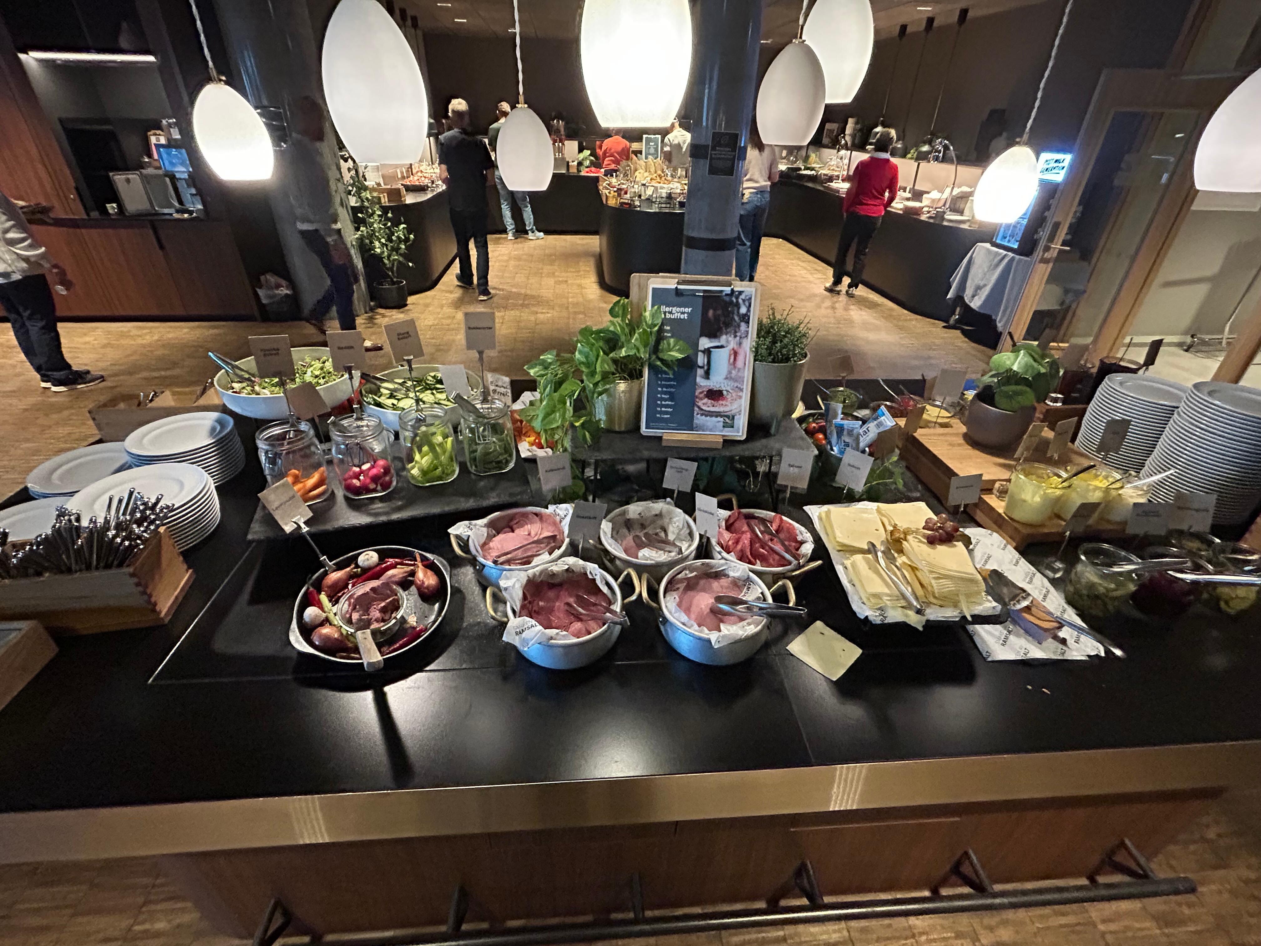 Breakfast buffet