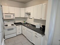 Kitchen was great with washer/dryer.