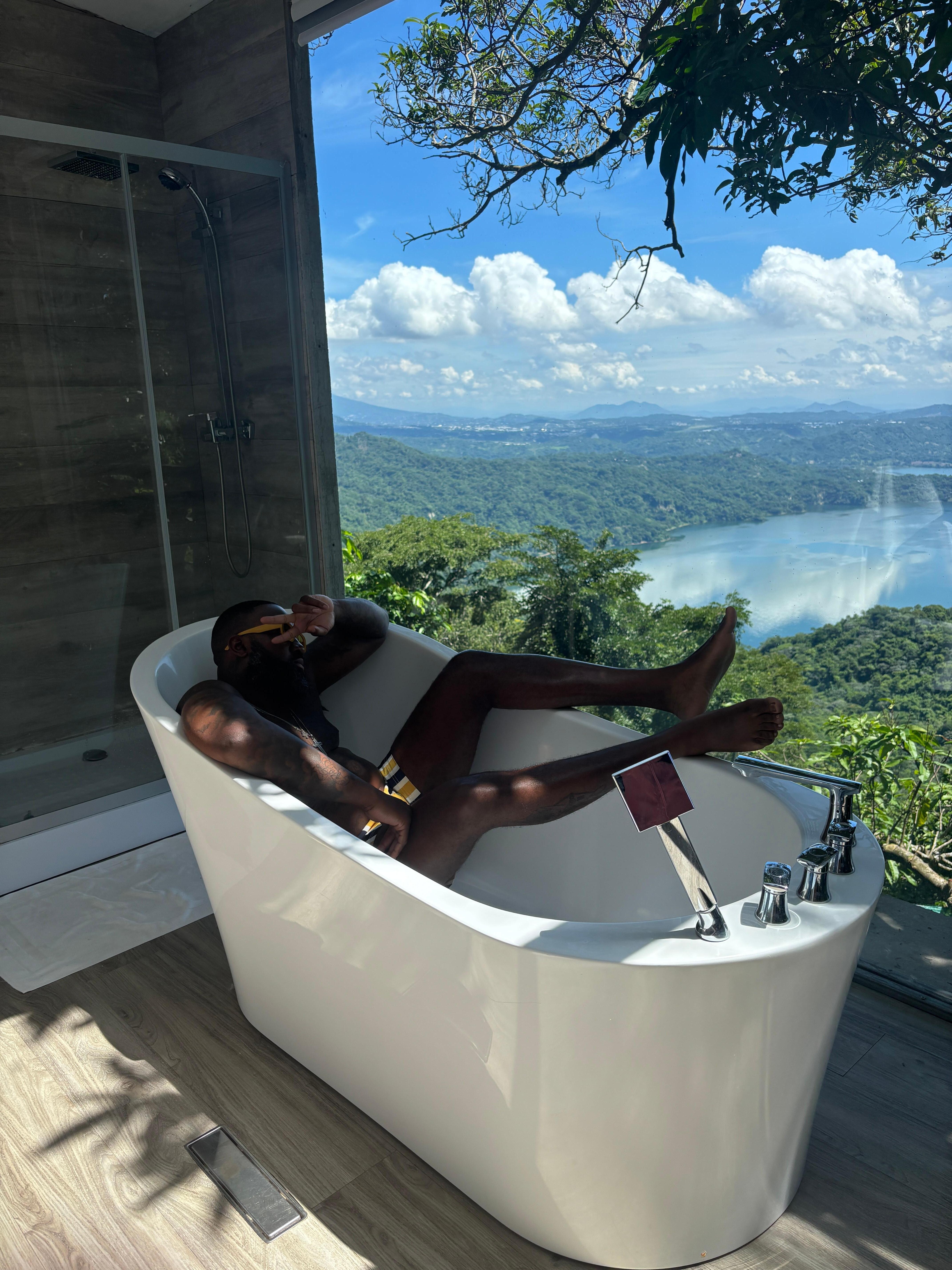 Perfect bathroom for tub content lol