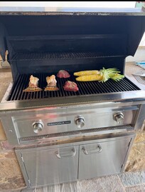 Outdoor grill on upper patio worked perfectly