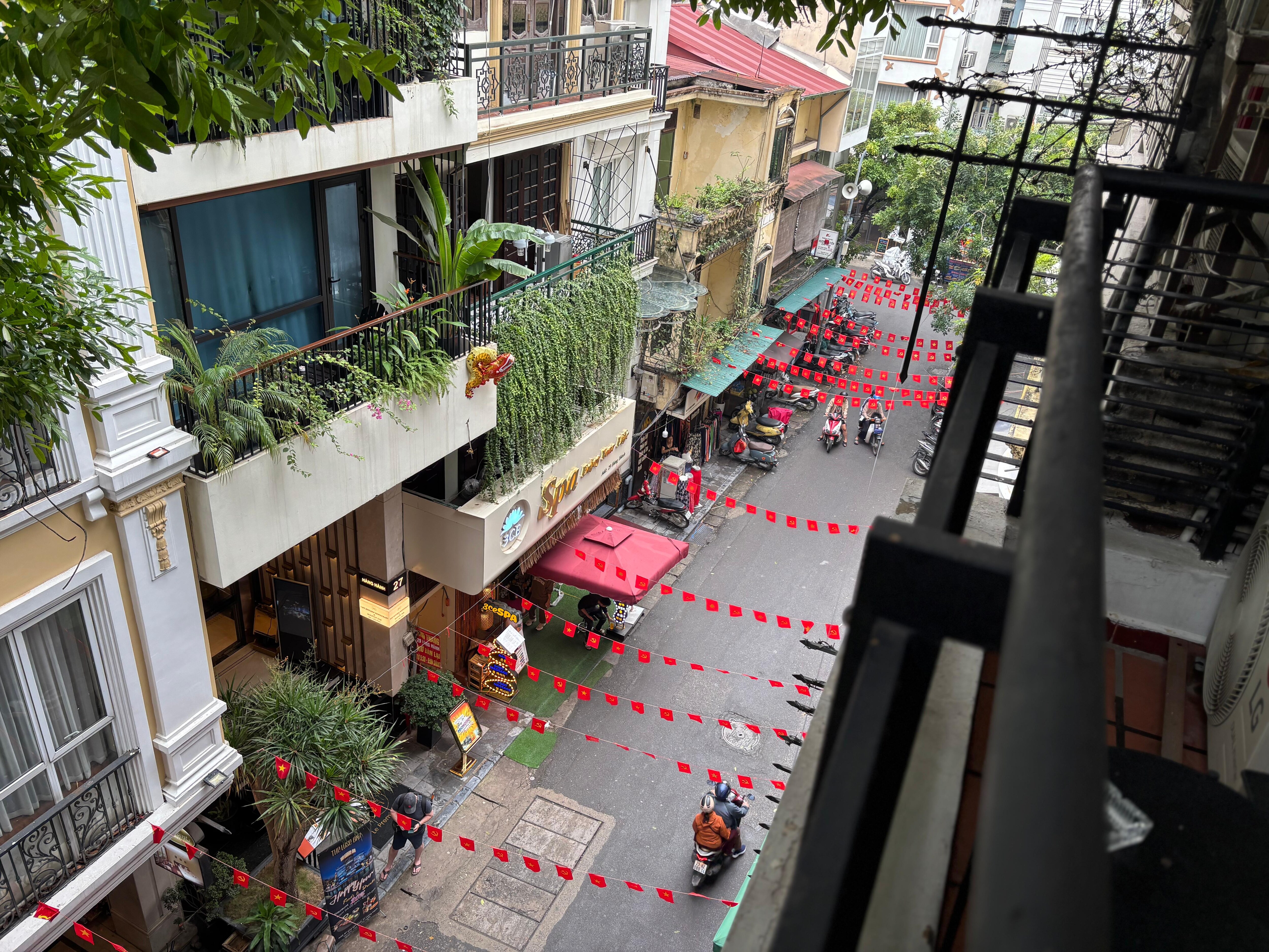 Vue du balcon, 4e étage 