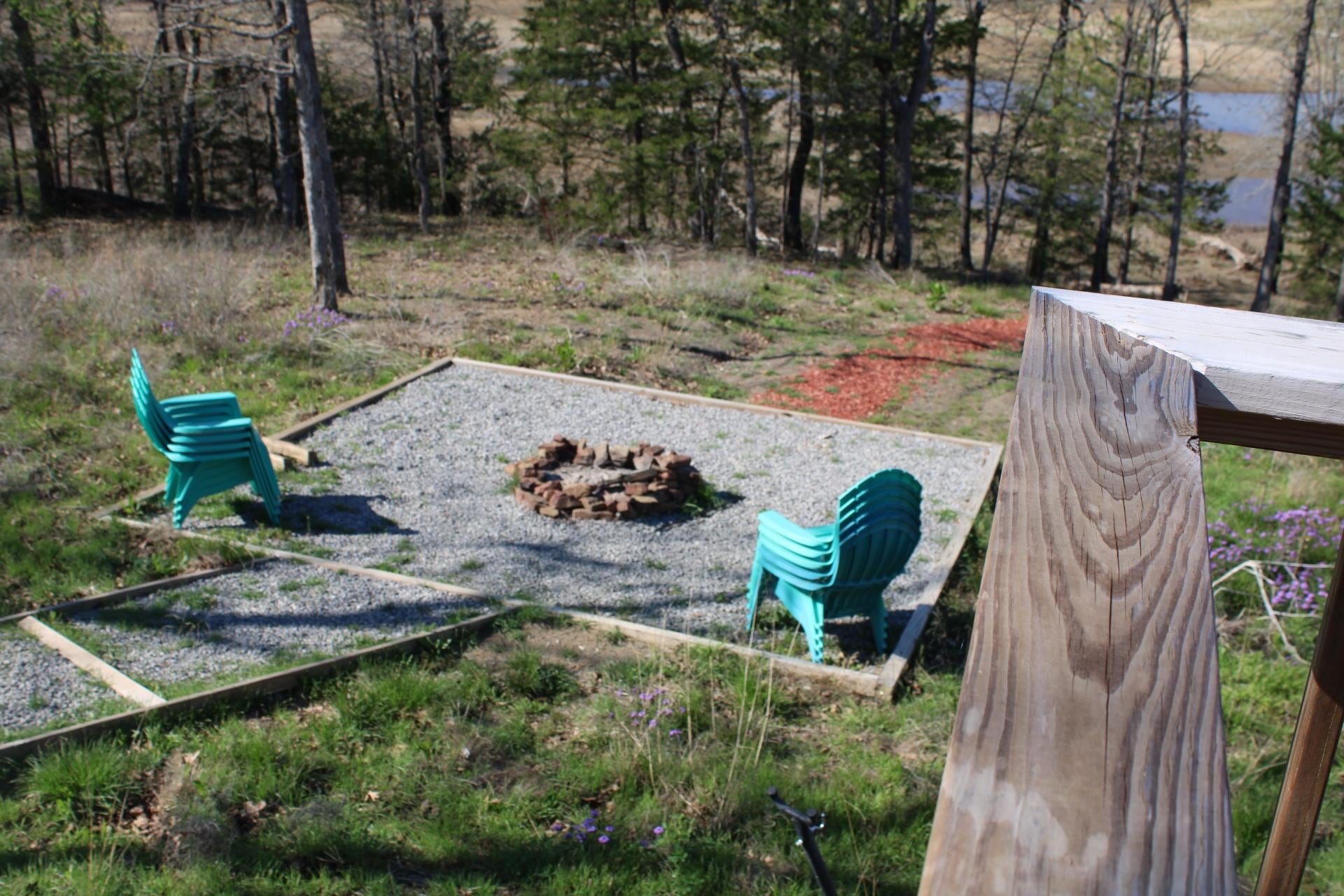 Nice fire pit and chairs perfect set up
