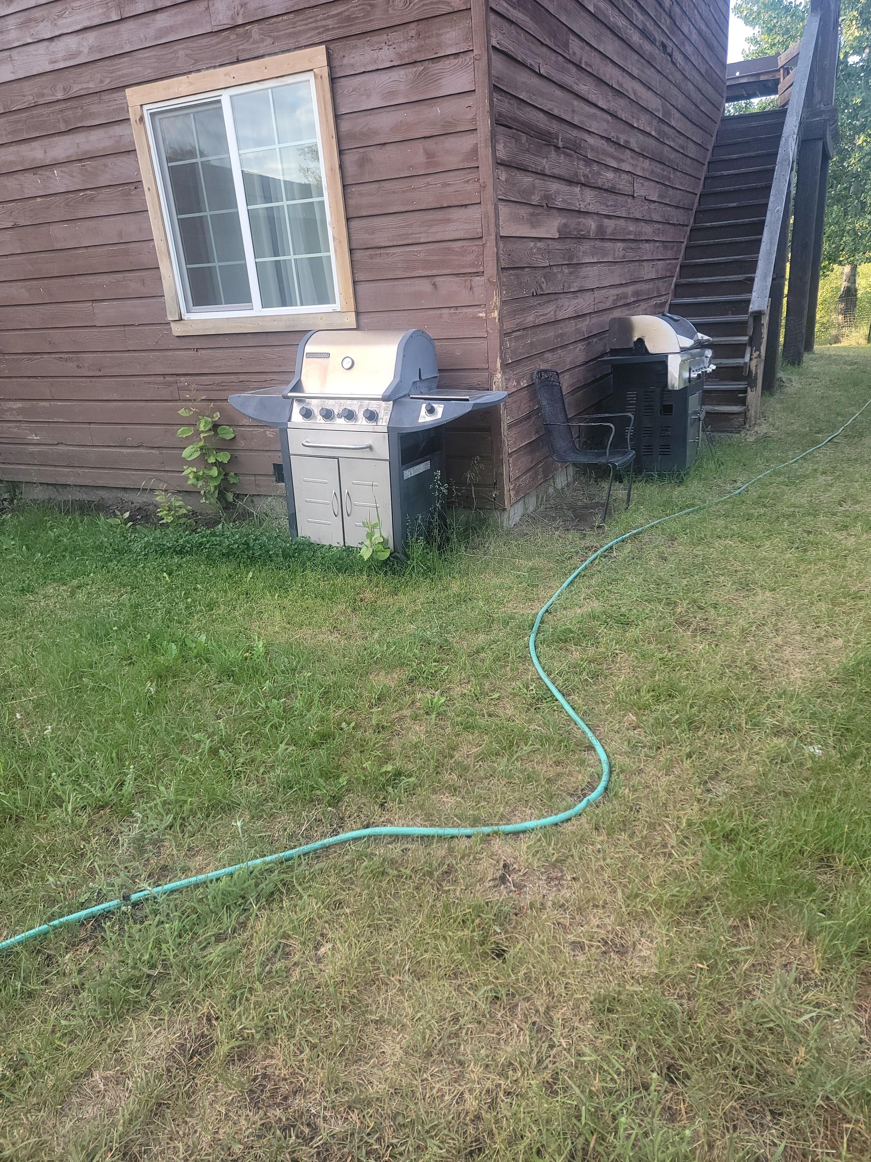 Additional Yard Art - two old BBQ (one on deck was heading the same direction)