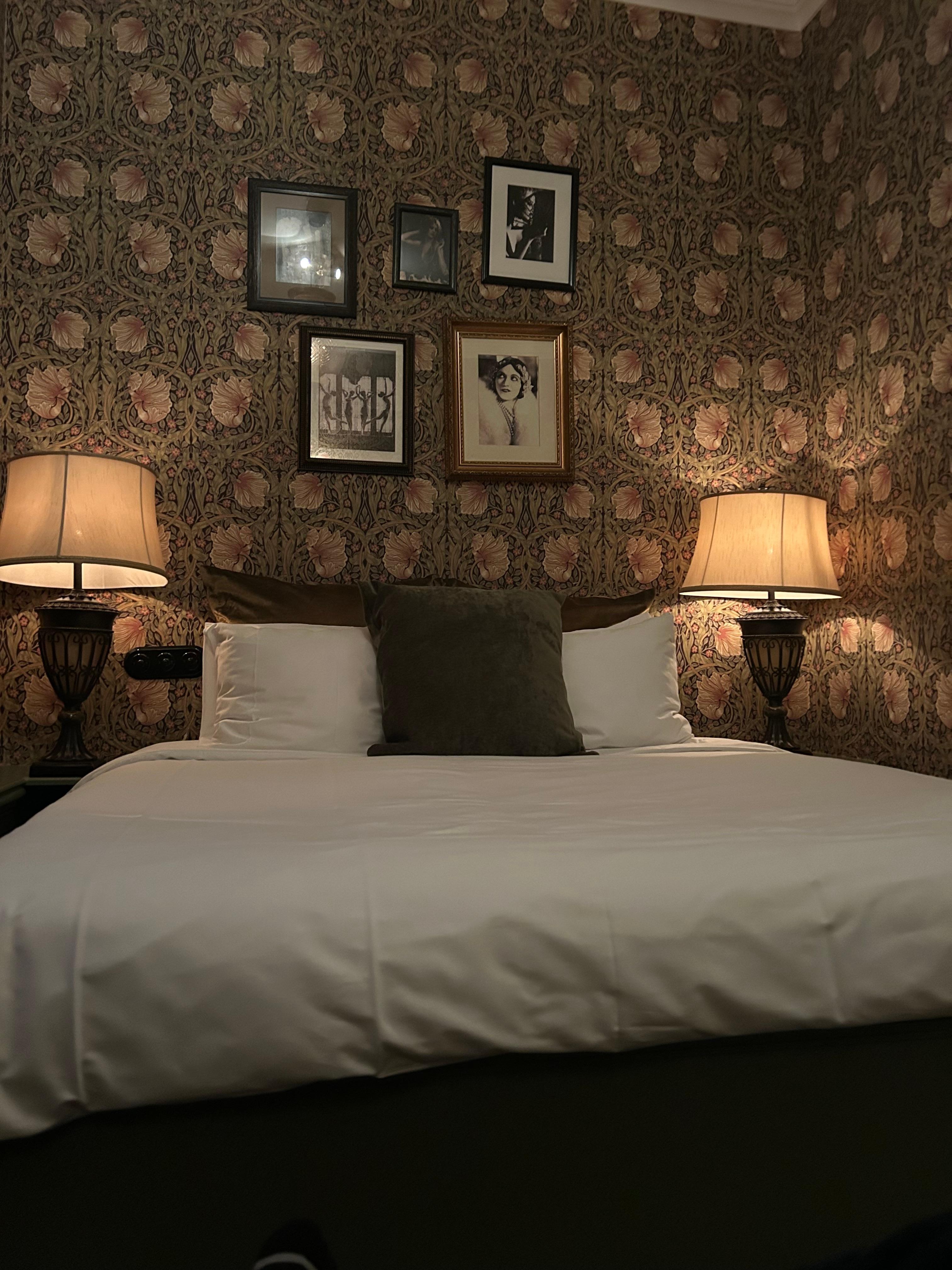 Snyggt bäddat och skön säng 