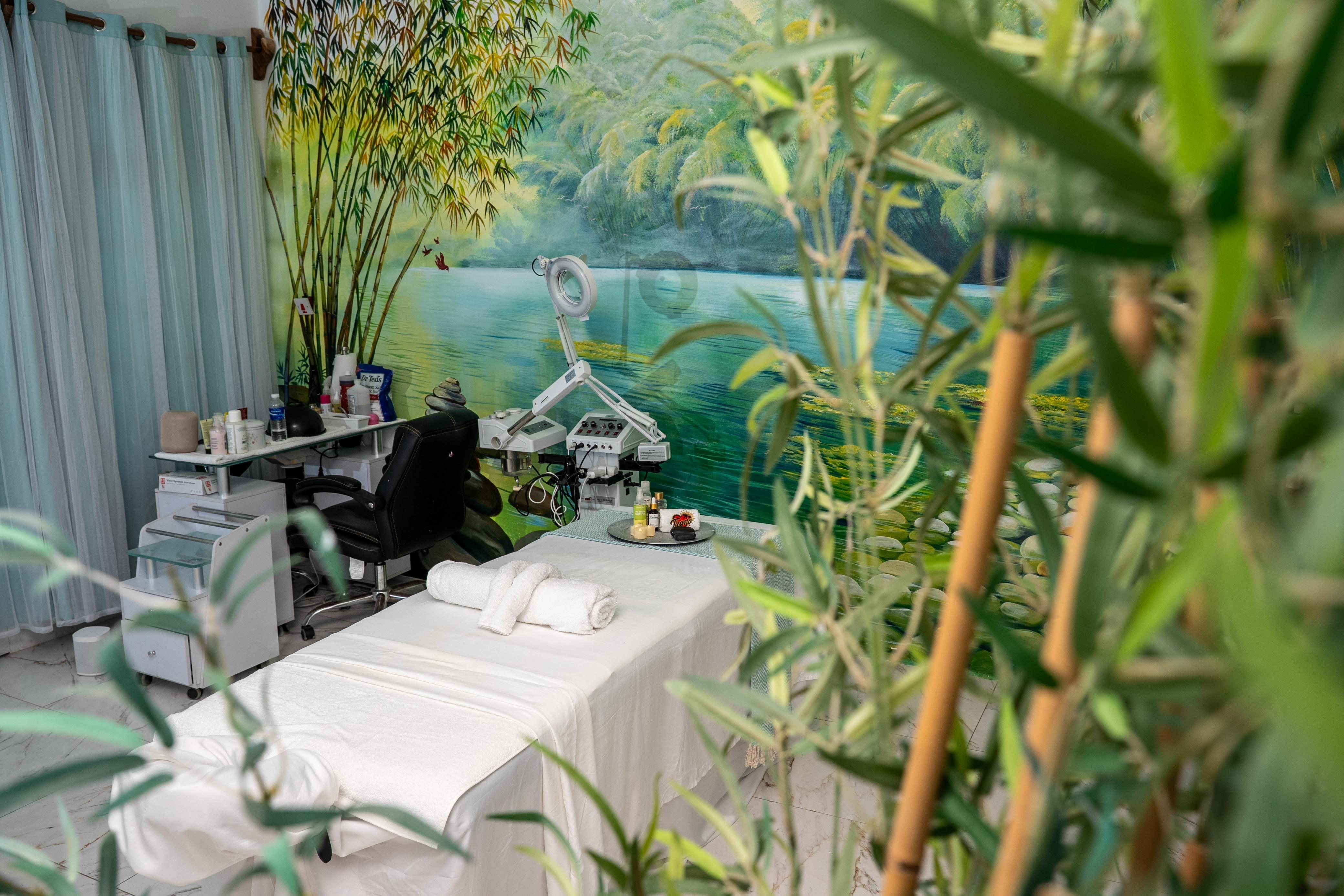 Beautiful Massage room set up ready to go. 