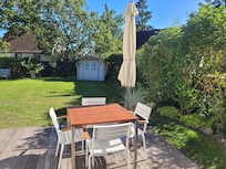 Garten mit Terrasse