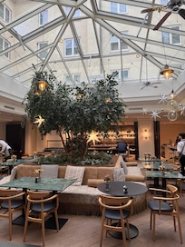 Área do restaurante e do café da manhã