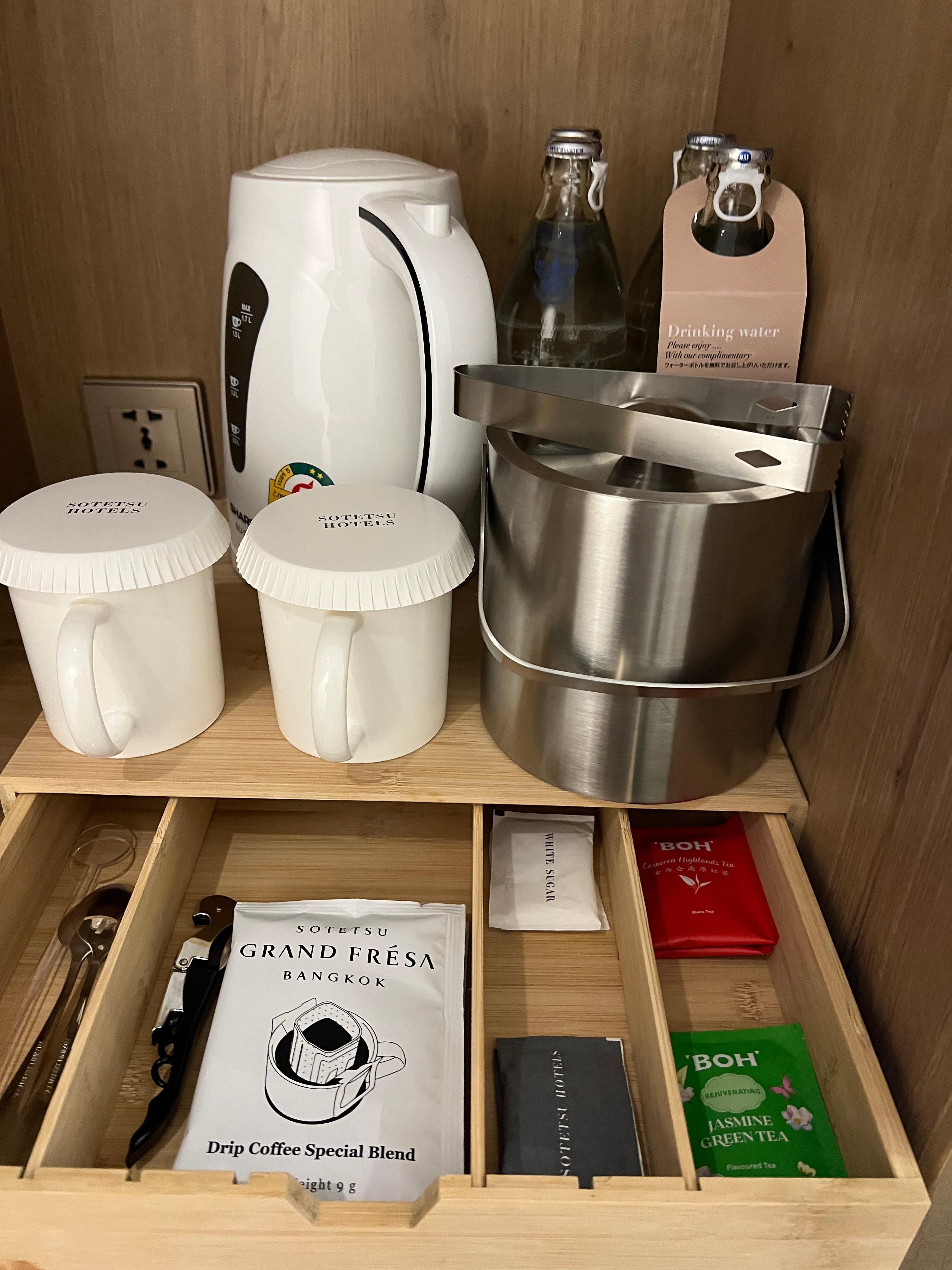 ドリンクはドリップコーヒーもあって充実