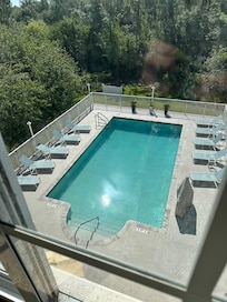 Lovely Pool that was empty except for me most of the time!