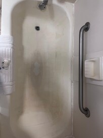 See how badly the tub is stained.