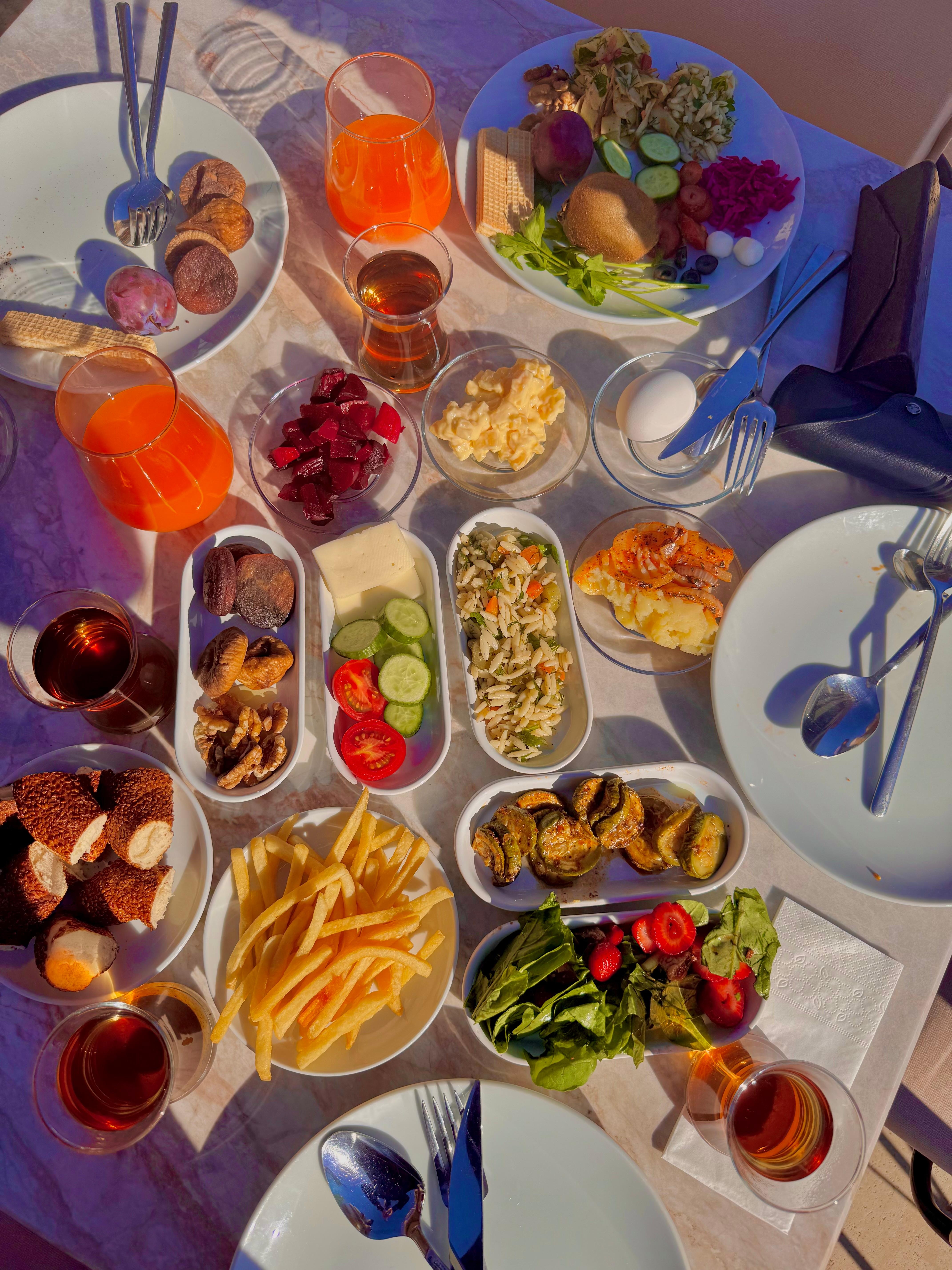 Early morning breakfast buffet 