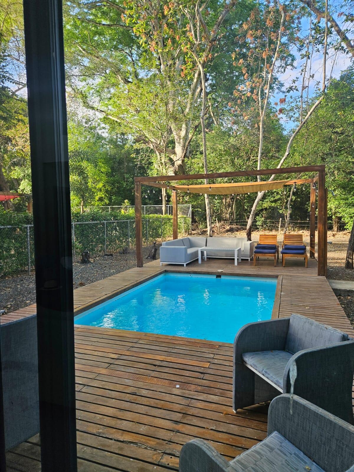 Poll and cabana 