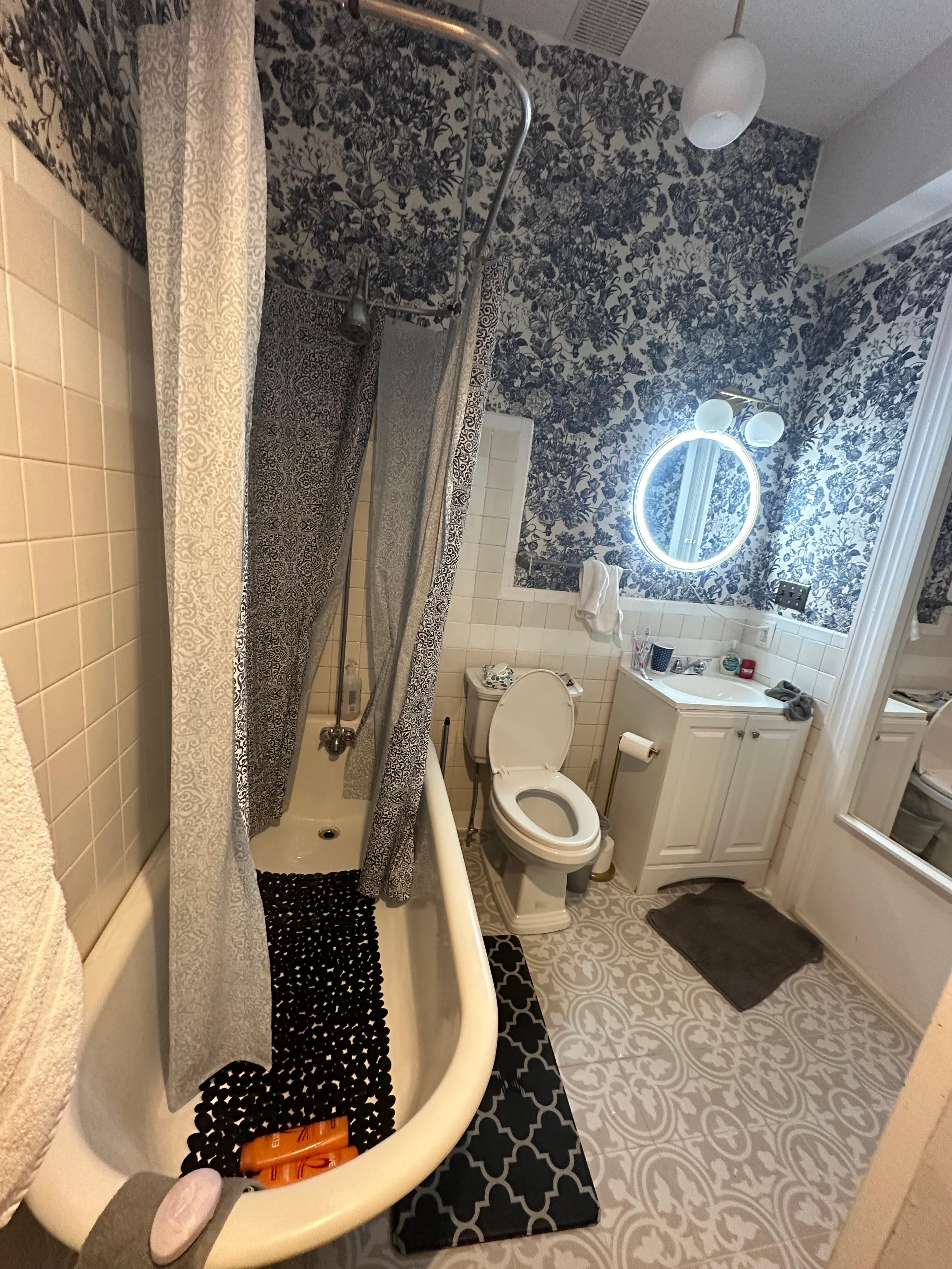 Bathtoom