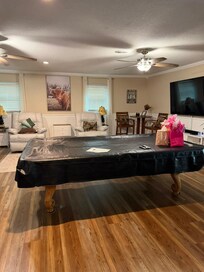 Pool table