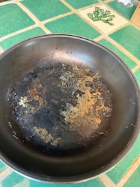 The only pan there to cook eggs. Consider bringing your own cookware if you're eating at the house.