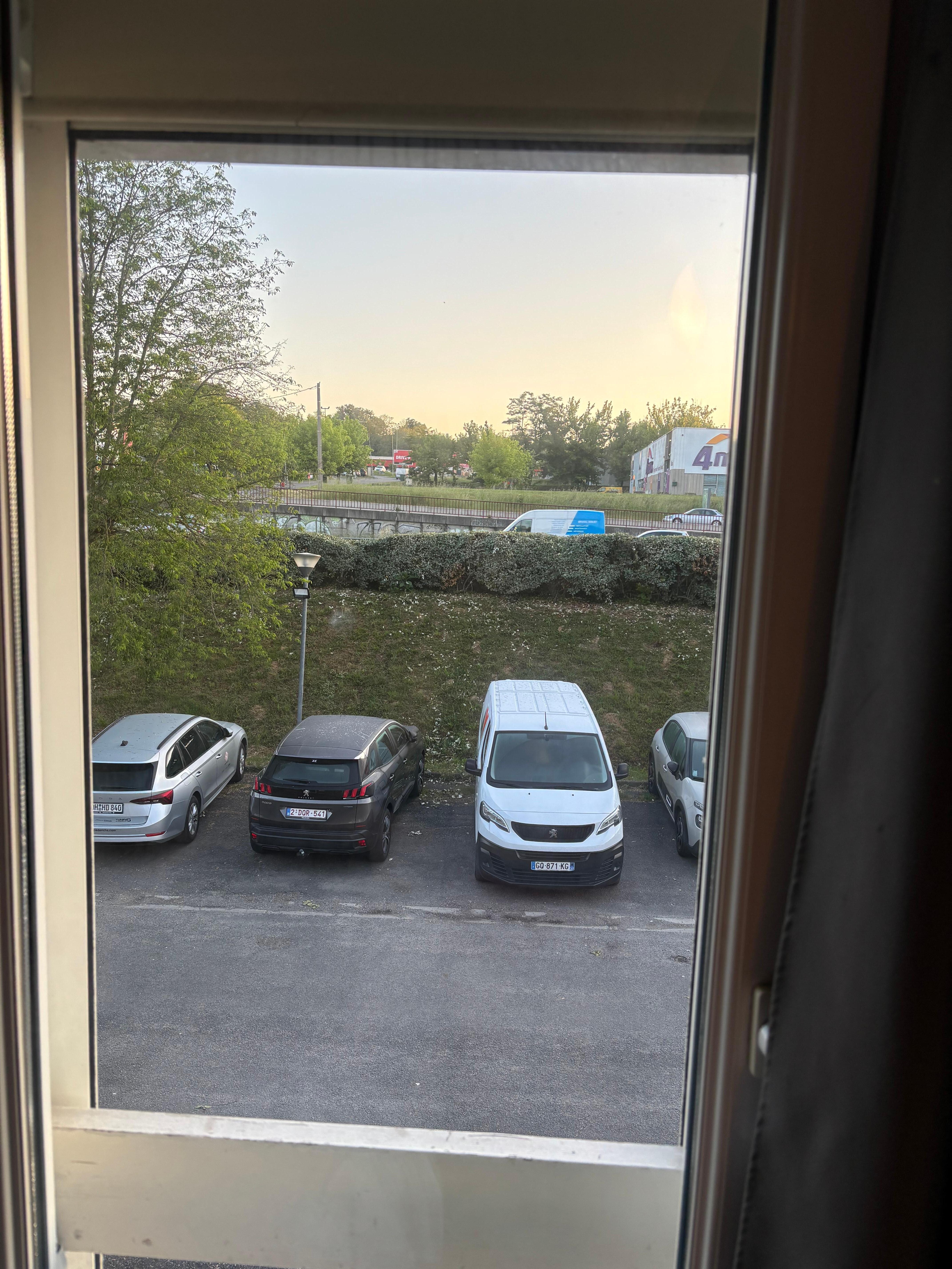 Vue directe sur la nationale… très empruntée le matin…