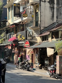 This is the neighborhood—very beautiful and fun place.