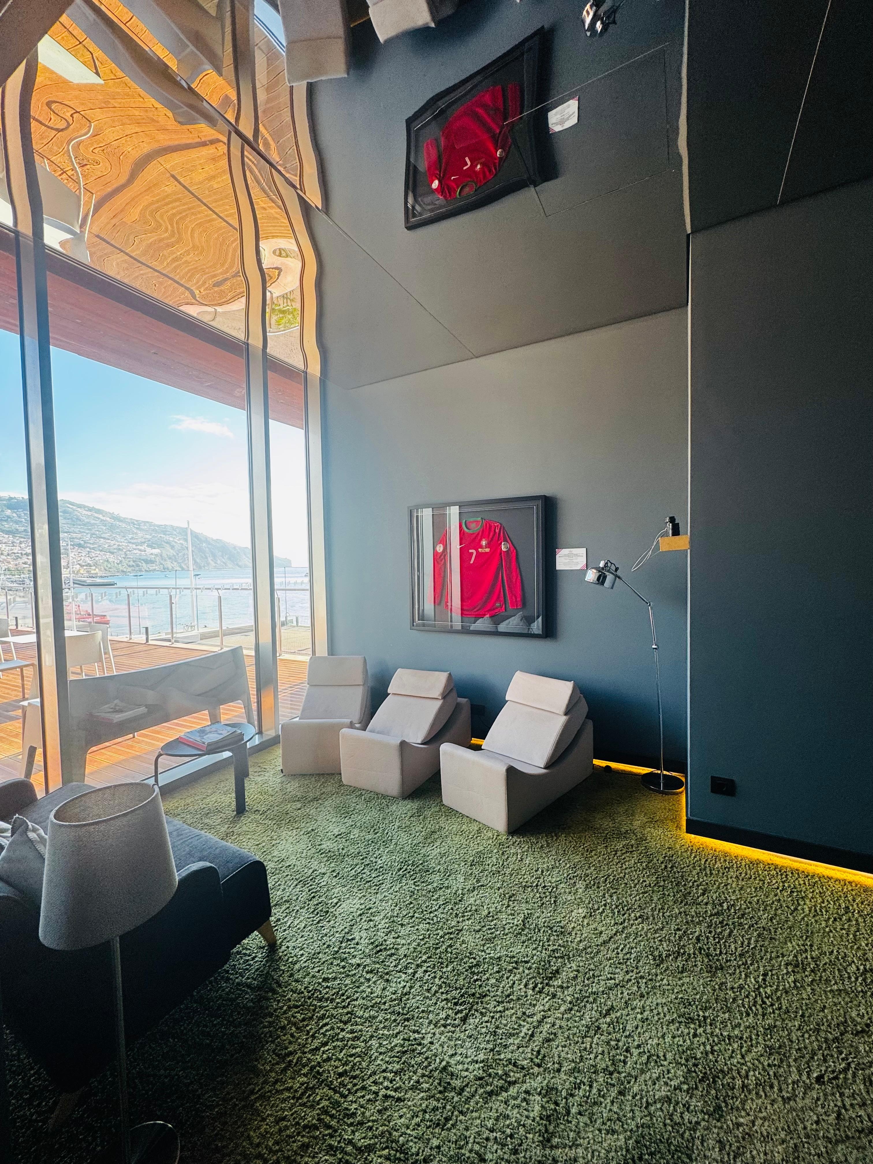 Saleta no hall de acesso aos quartos 