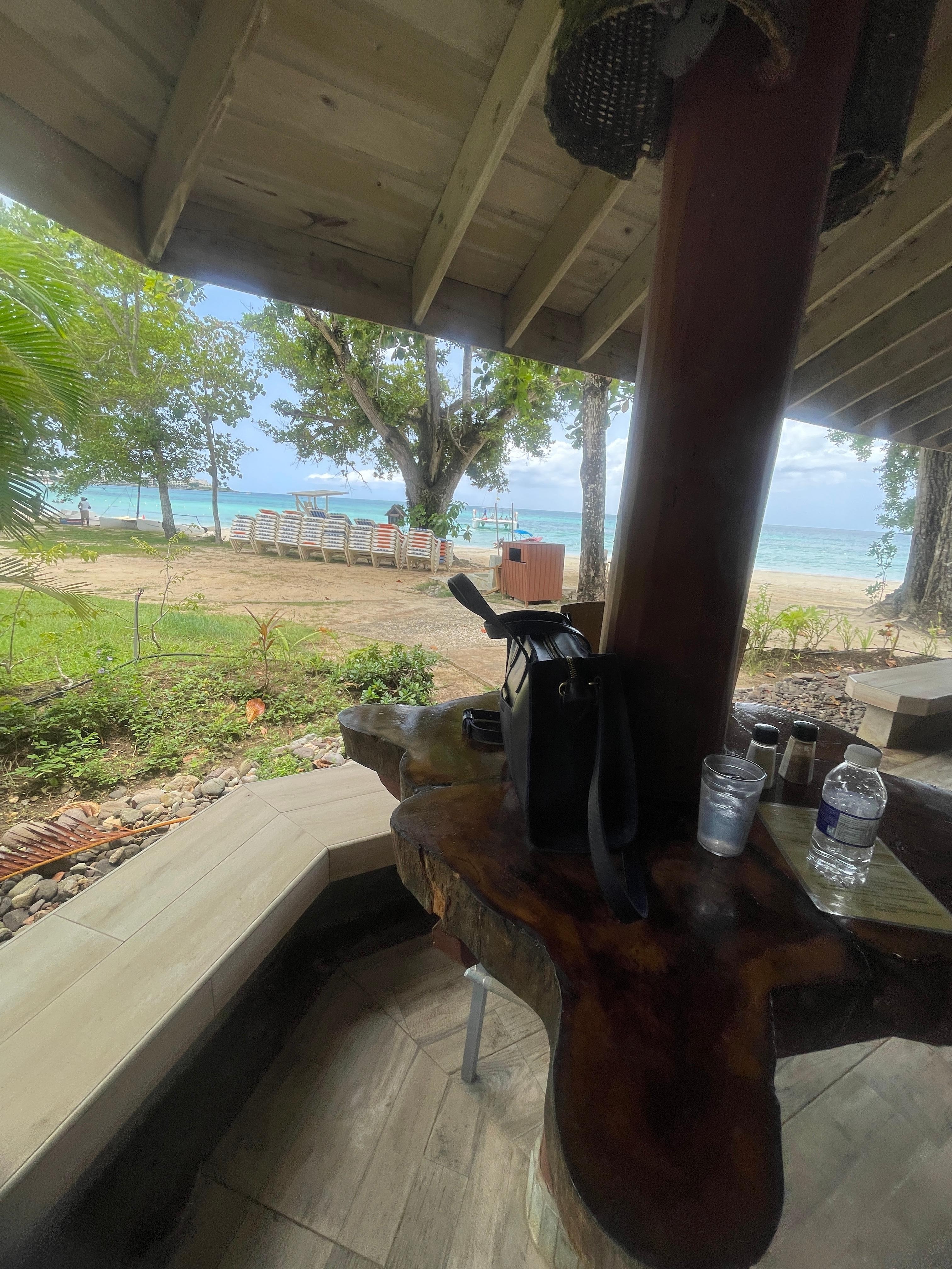 But I spent my entire days at this majestic, beach, tropical birds, blue-green water, bright blue clouds with yellow sunshine, and music playing somewhere in the background. It was like a cure!