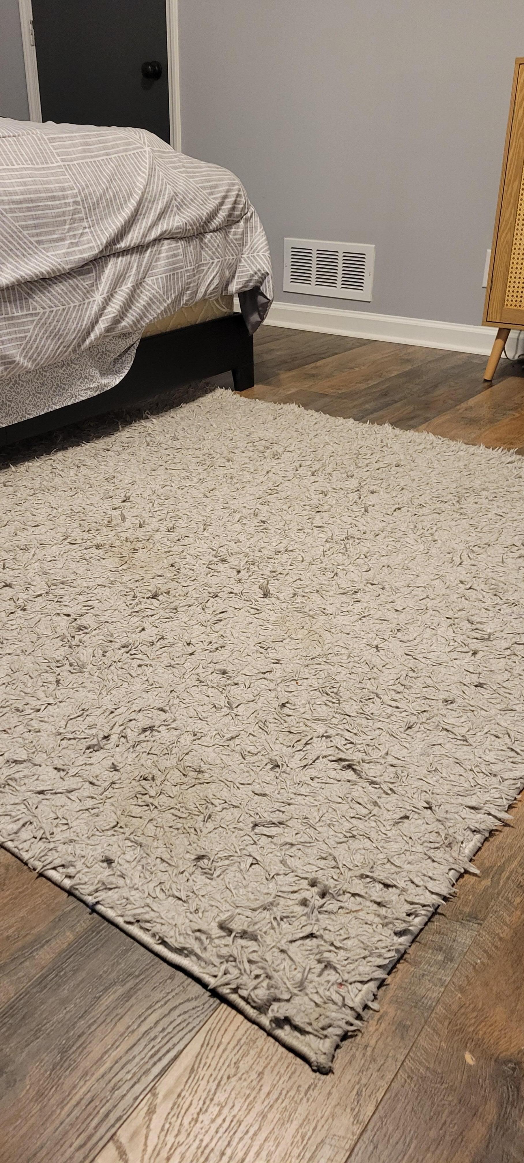Soiled carpets in master