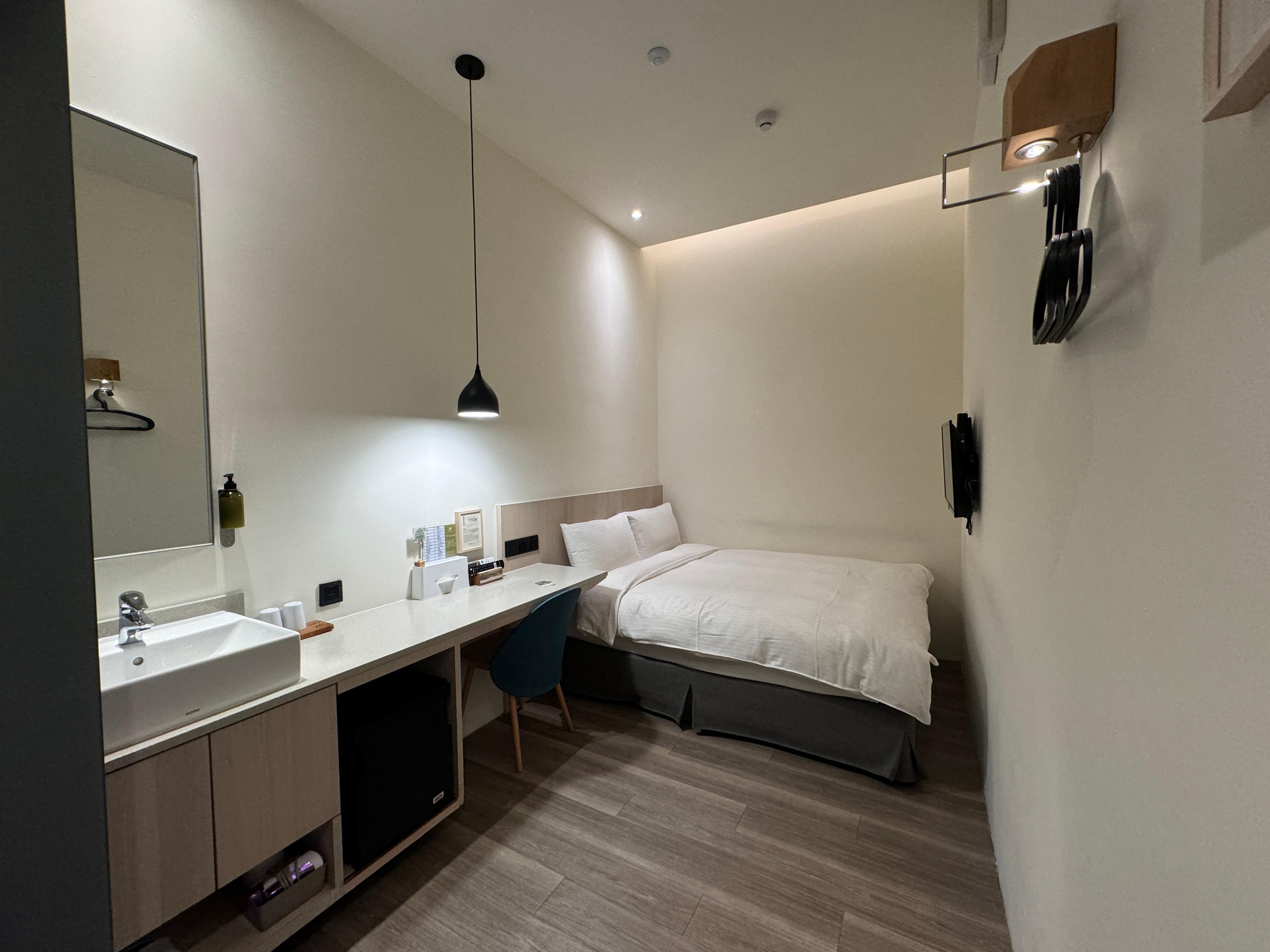 Room without windows 