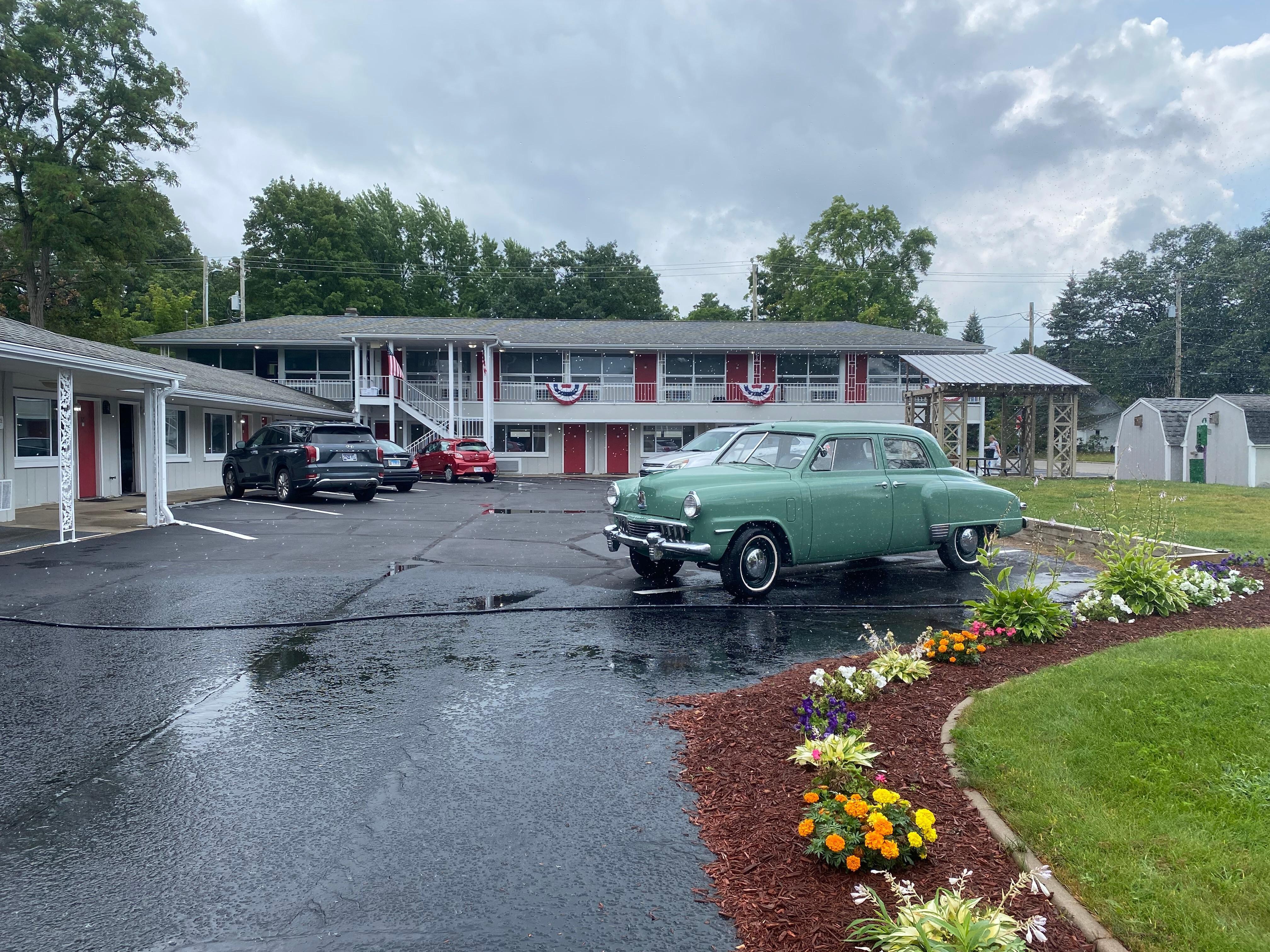 This place screams welcome!