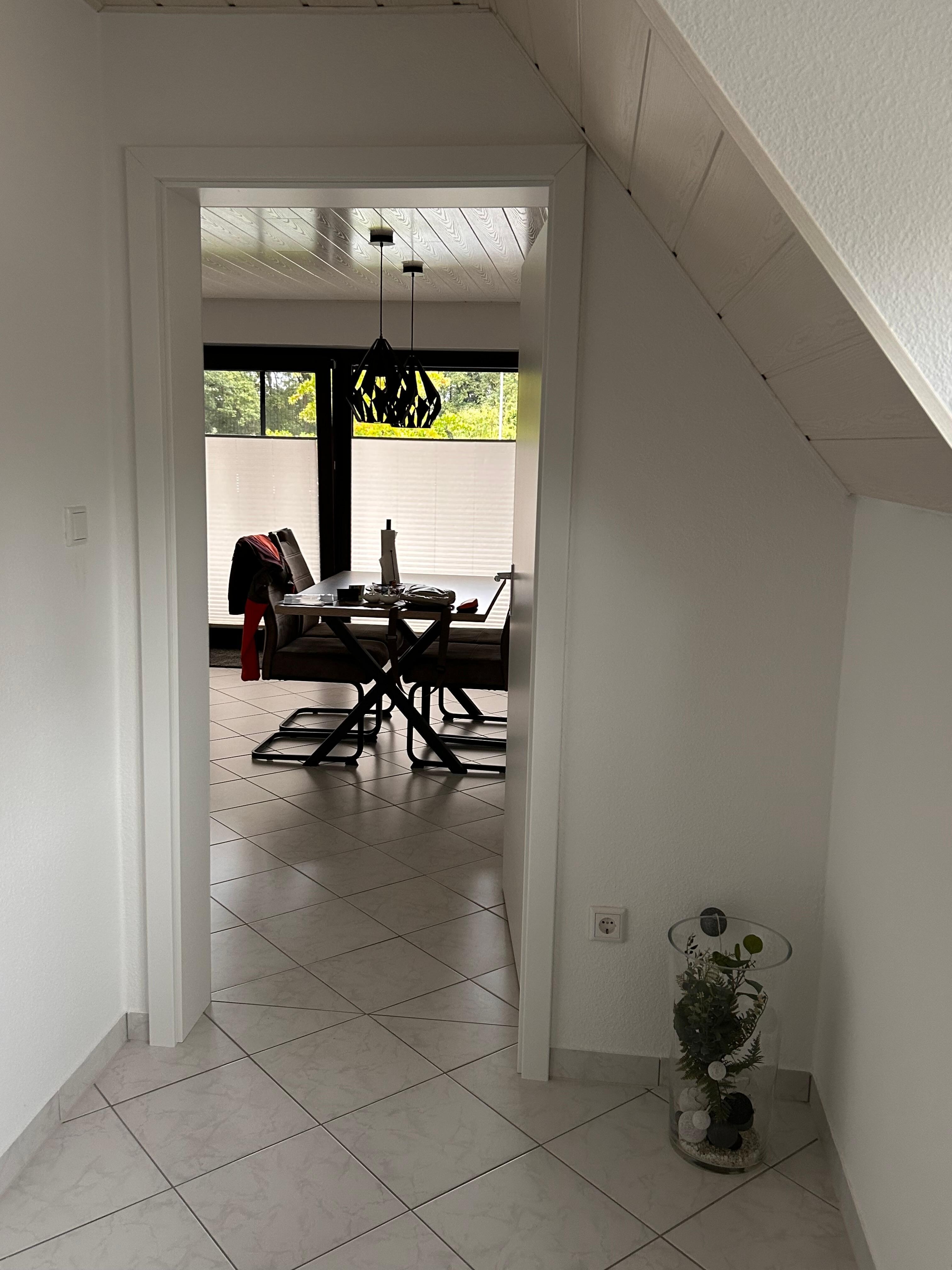 Uitzicht vanuit de hal. 