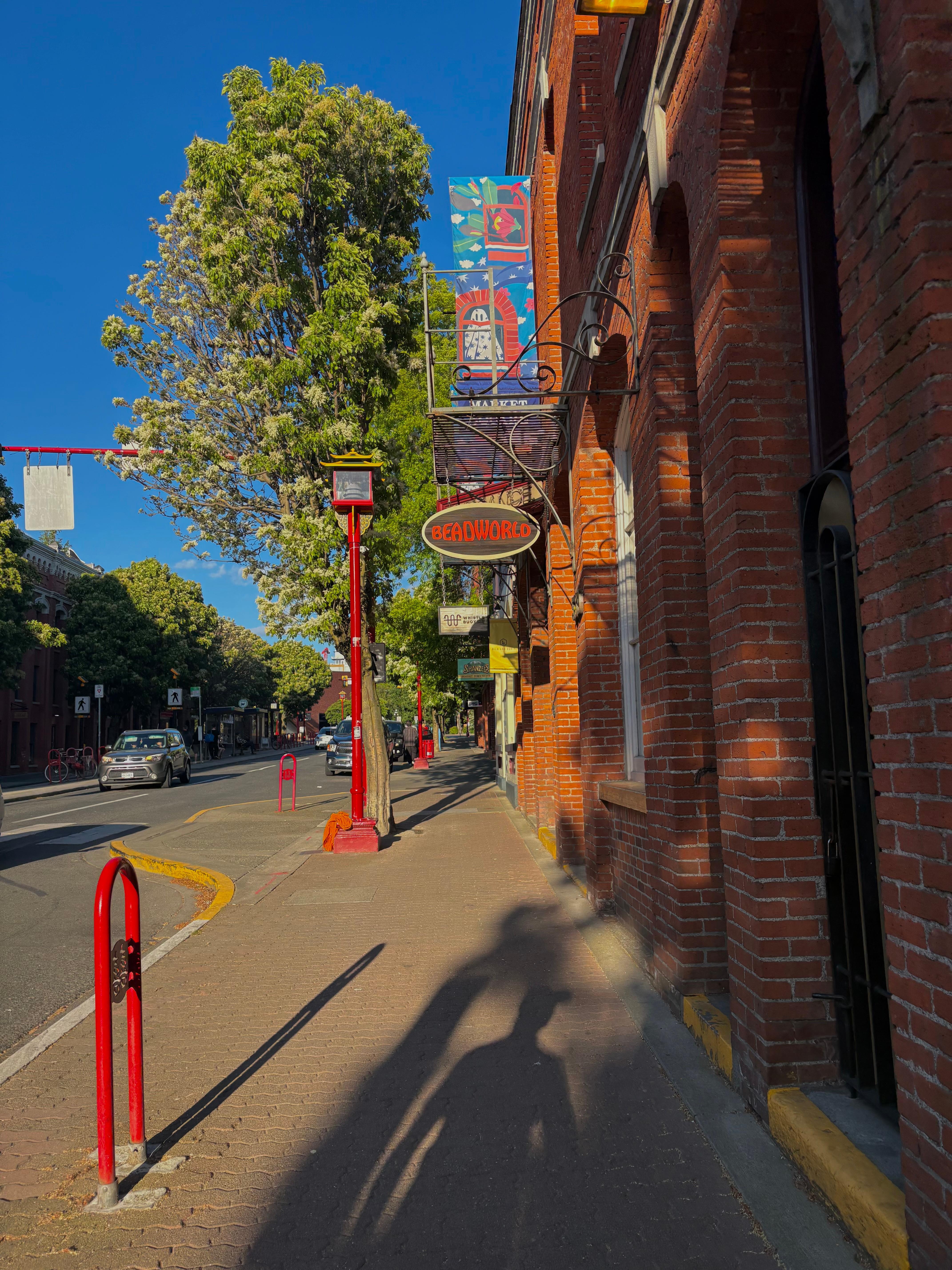 Shops and market near by