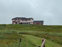 The house from the ladder to the cliffs
