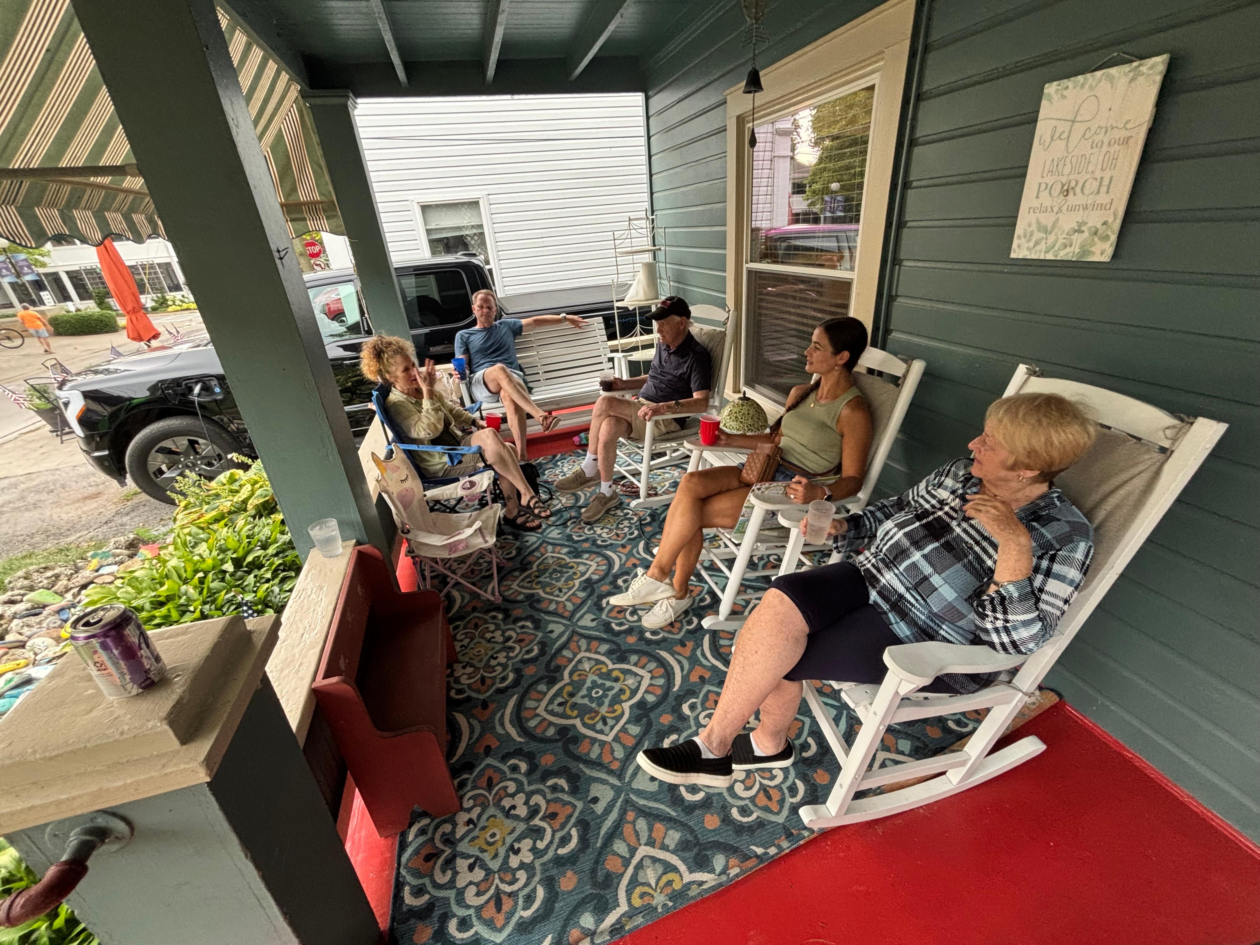 Front porch rockin’