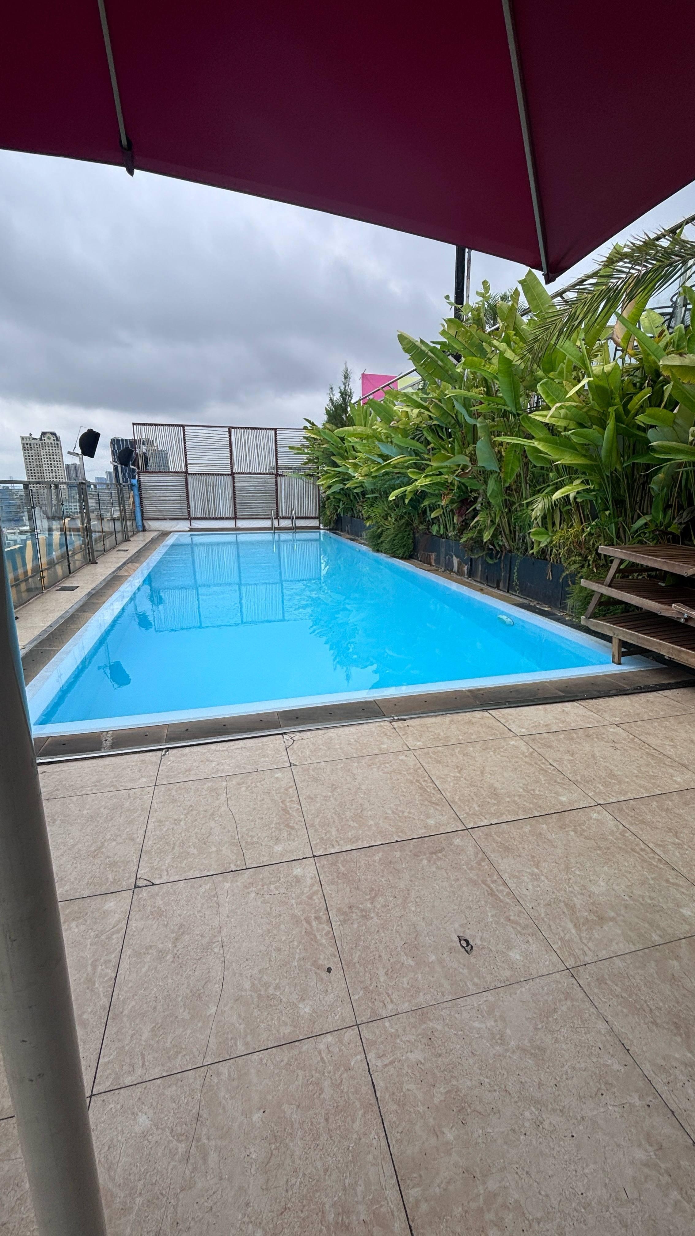 Nice pool deck