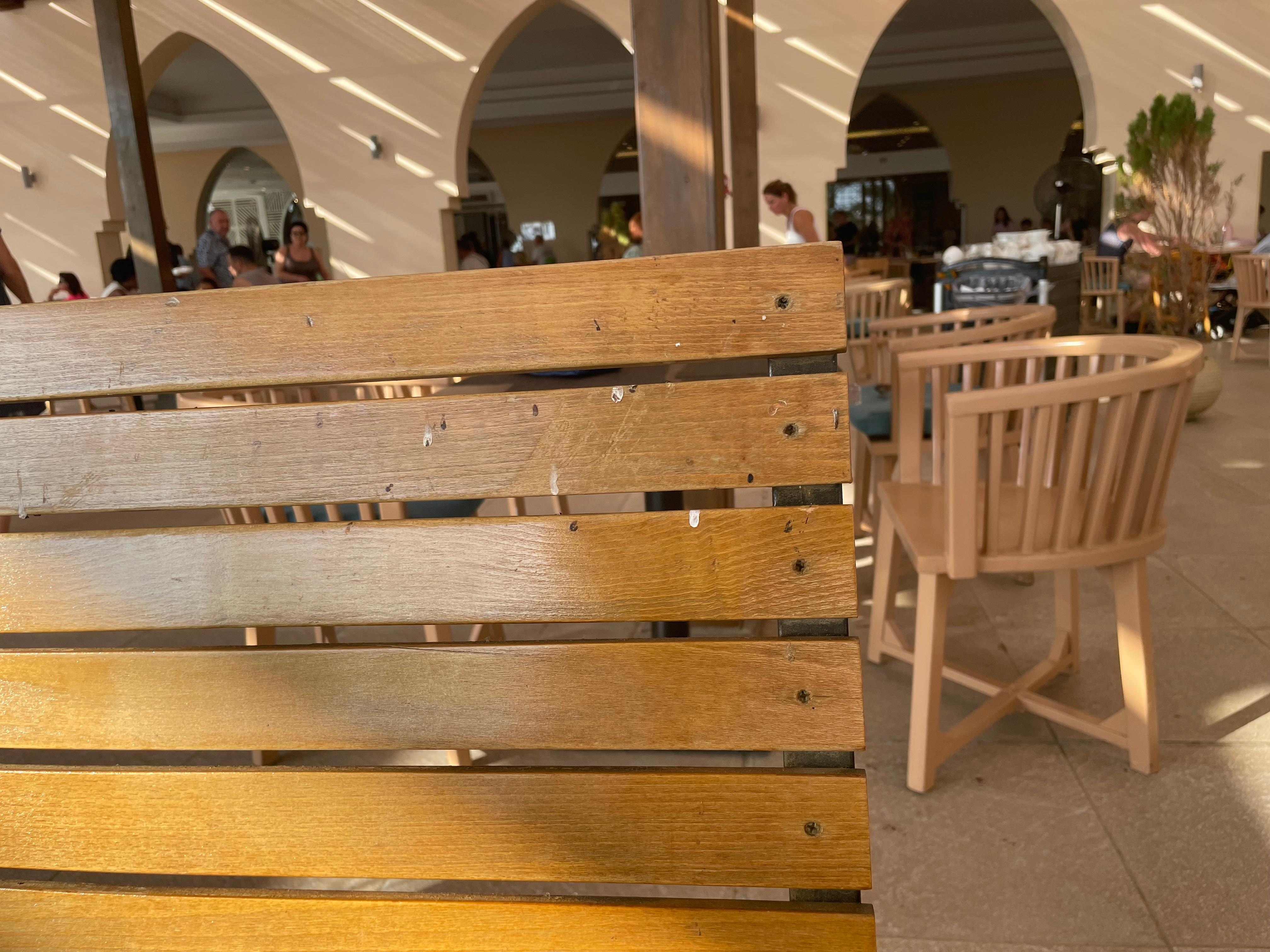 Vogeltkot auf fast allen Stühlen