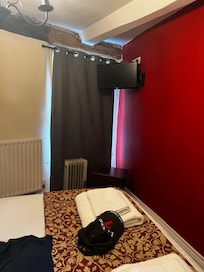 Curtain too small and thin