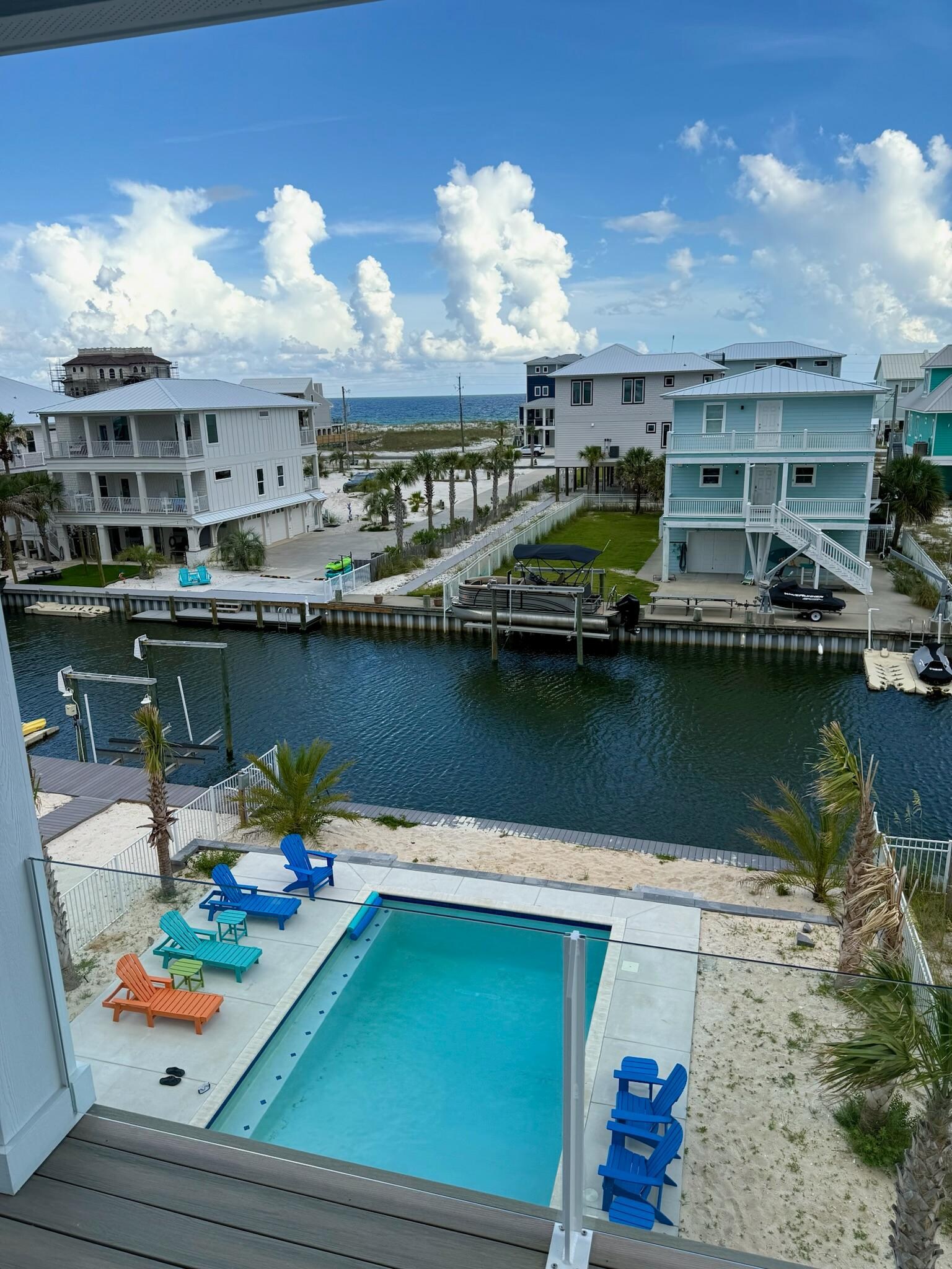 The pool was the perfect hangout for us when not going over to the beach. 