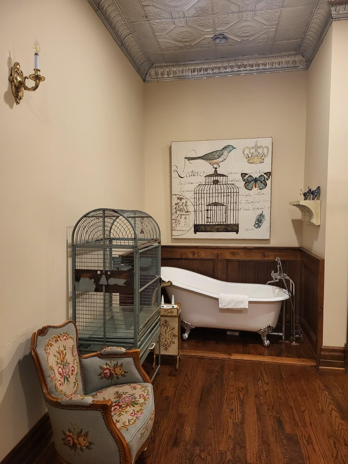 Room #4 Claw foot tub