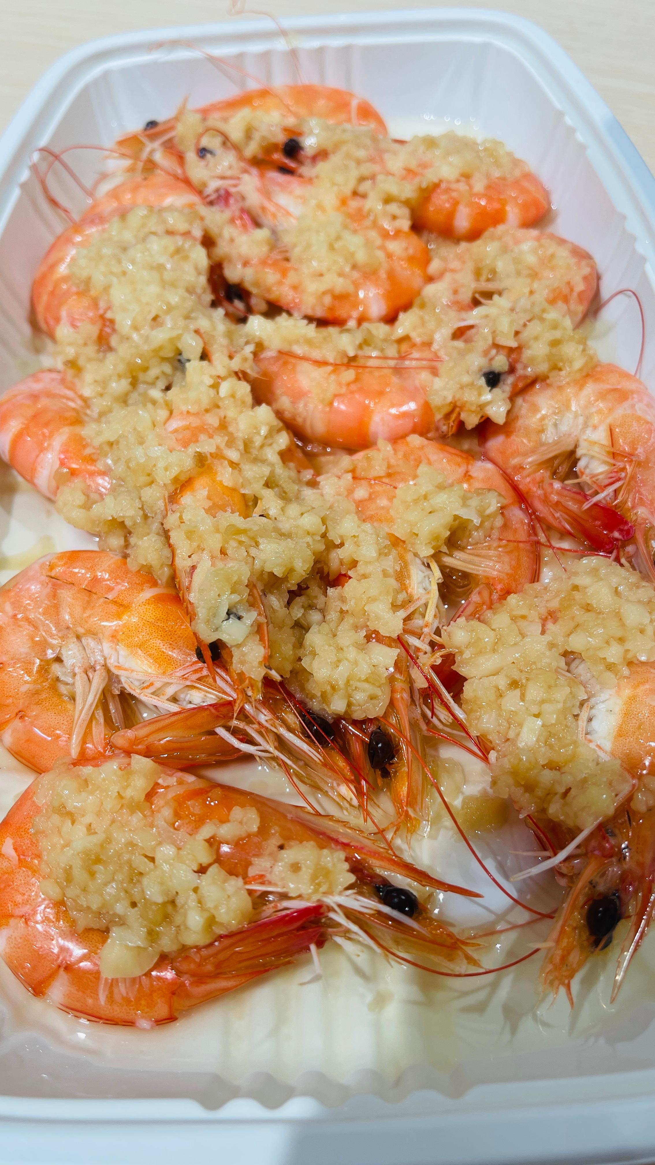 Nearby Tianhung supermarket steam shrimps