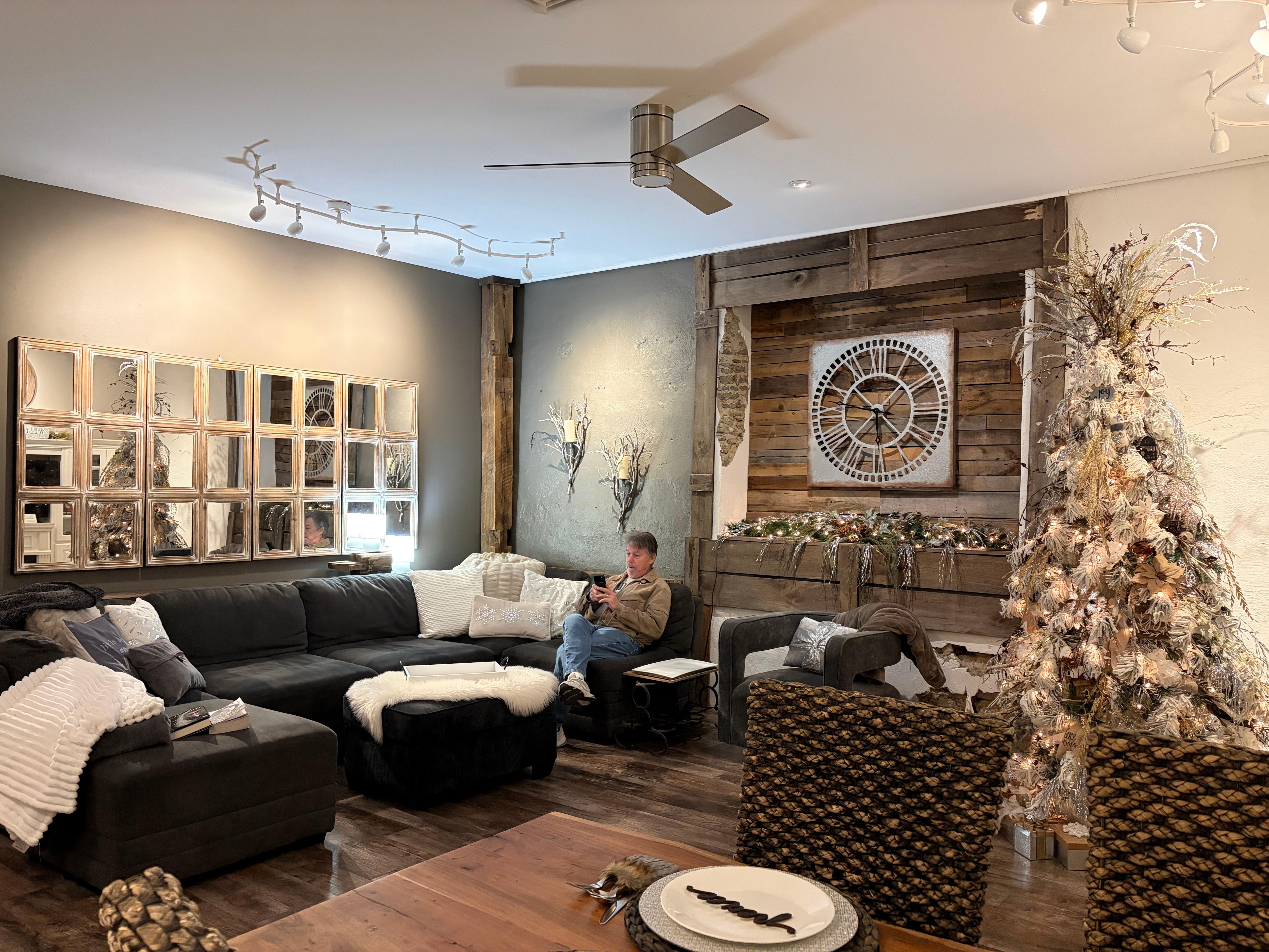 Spacious living room