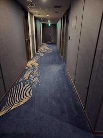 Floor 8 corrifor