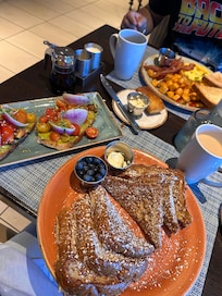 Viewpoint cafe breakfast